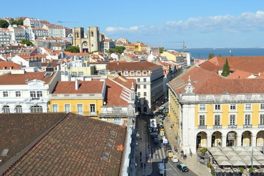 2-hour city tour of Lisbon's highlights