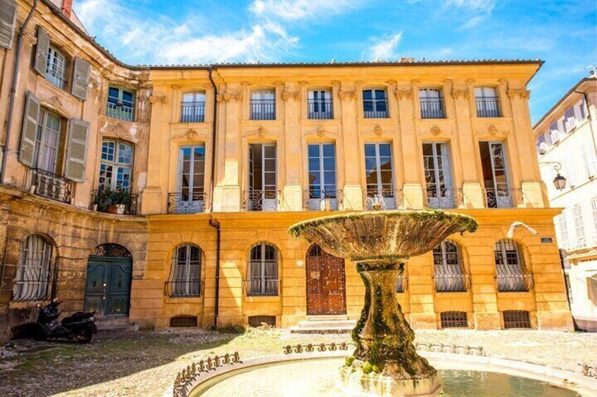 Aix-en-Provence Highlights Scavenger Hunt Self Guided Tour