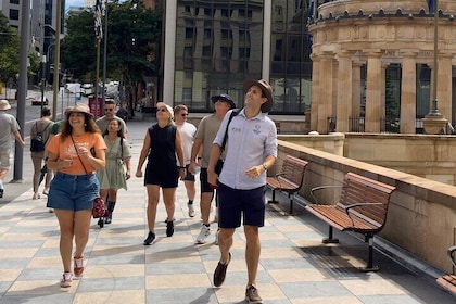 Brisbane City Walking Tour - 100 minutes, max 8 people, local