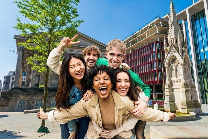 Birmingham Self Guided City Walk and Interactive Treasure Hunt