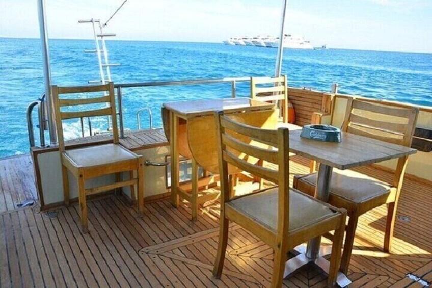 Private Boat To Magawish Island with Lunch & Transfer - Hurghada