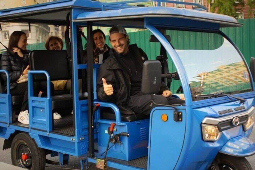 Madrid Express Tour in Tuk Tuk 