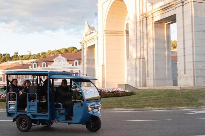 Madrid Express Tour in Tuk Tuk