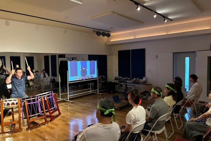Taiko Japanese Drum Experience in Osaka