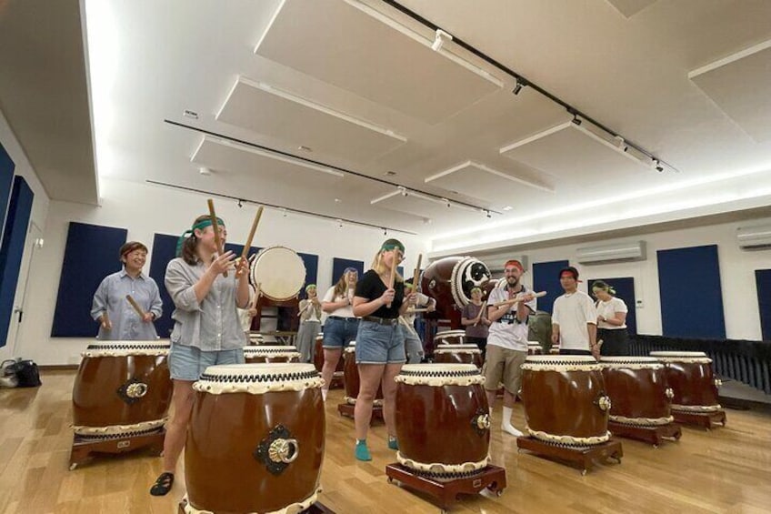 Taiko Japanese Drum Experience in Osaka