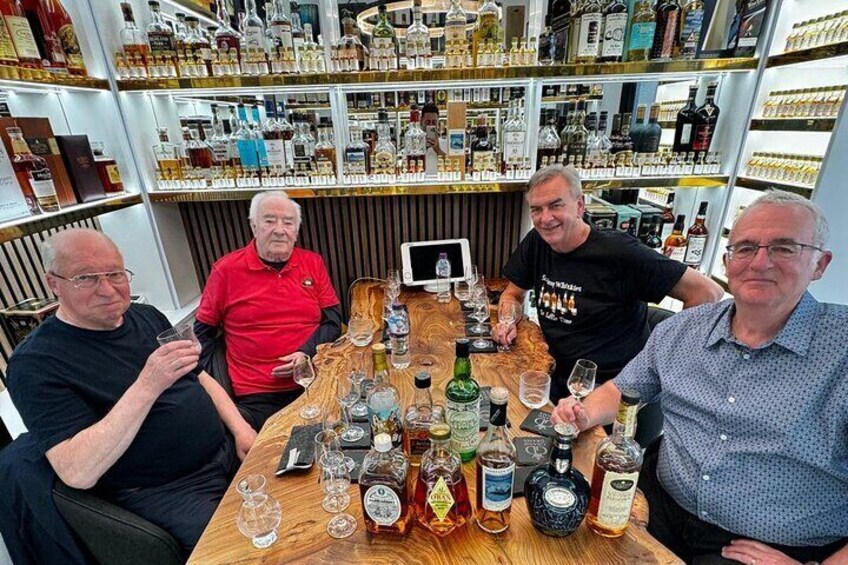 Private Whisky Tasting in Inverness