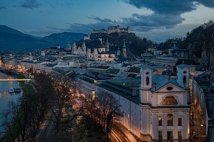 Salzburg's Festive Stroll: A 3-Hour Christmas Market Walking Tour