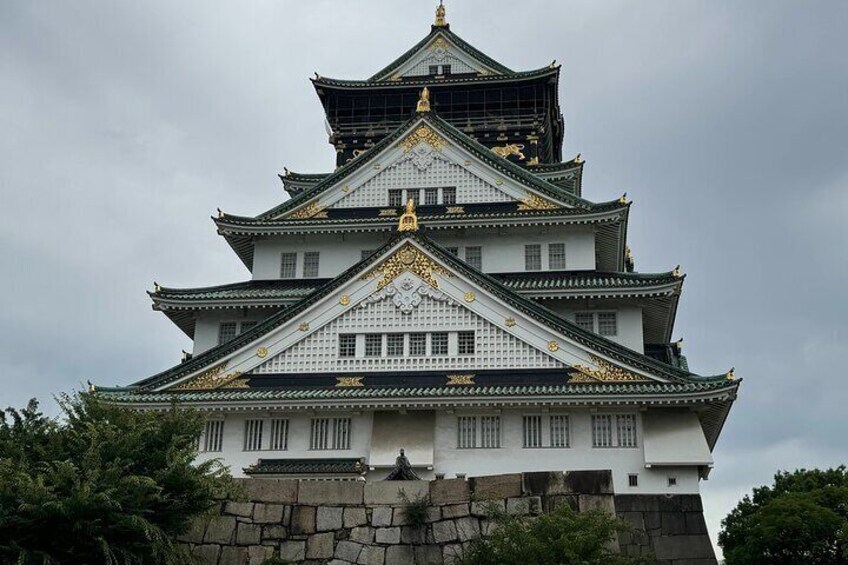 Private Walking Tour from Osaka with Lunch