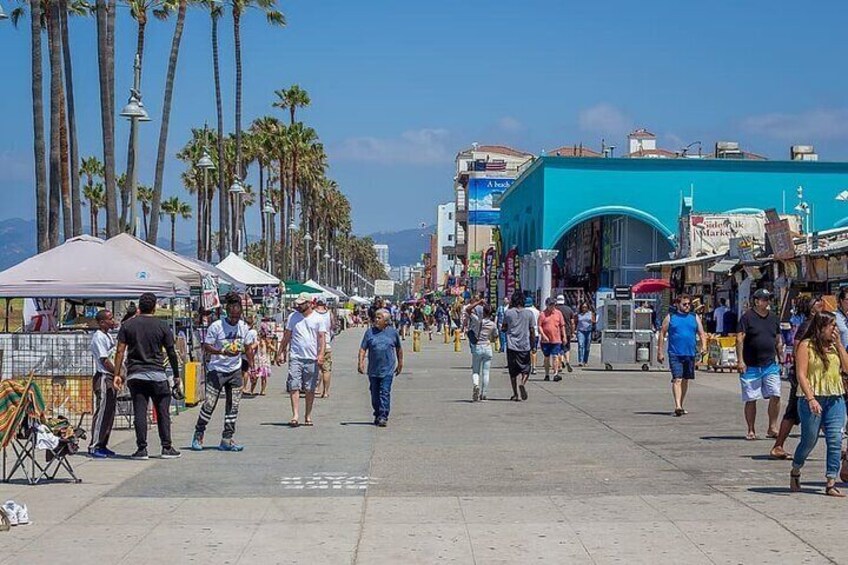 From Los Angeles - Small group L.A city tour-Pick Up included