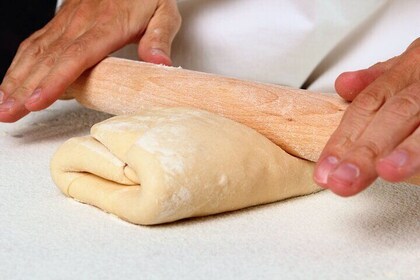 Classic French Pastries Class With Local Baker in Paris