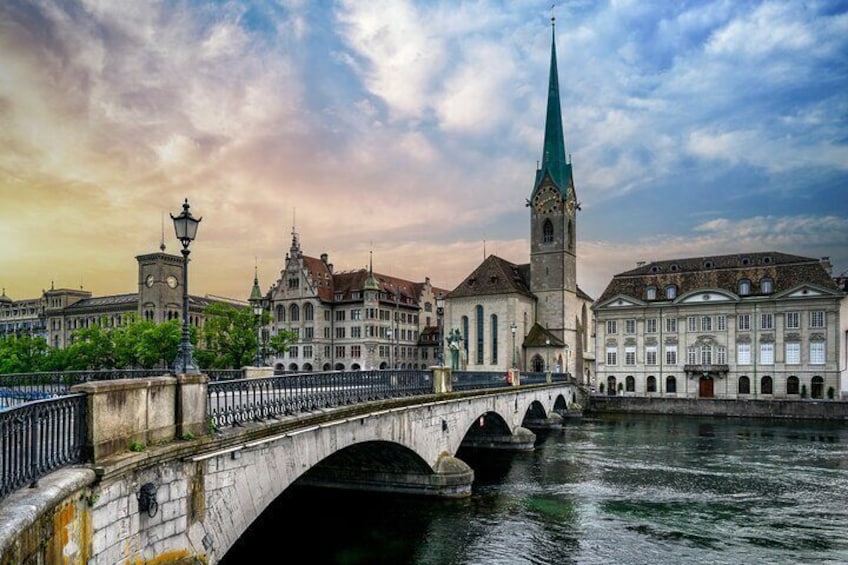 4 Hour Zurich Downtown Historical and Sightseeing Walking Tour 