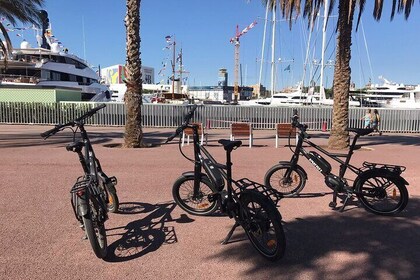 Montjuic Electric Bike Tour and Relaxing Sailing Trip