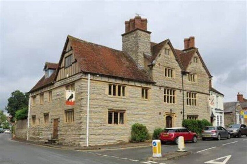 The Falcon Inn, Bidford on Avon was Shakespeare's most popular drinking establishment. 