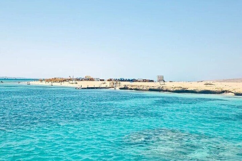 Paradise Island Hola Hola Full Day Adventure in Hurghada 