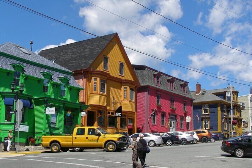 Peggy's Cove, Mohane Bay and Lunenburg 5hrs private tour.