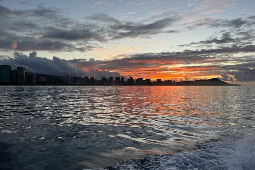 Friday Night Waikiki Fireworks Cruise