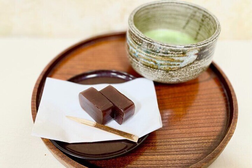 Seasonal sweets
Winter ~ all year round　
Yokan and matcha
　