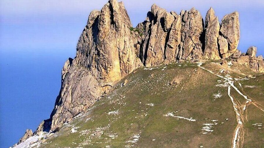 From Baku to Guba, Candy Cane Mountains & Shahdag Resort Tour