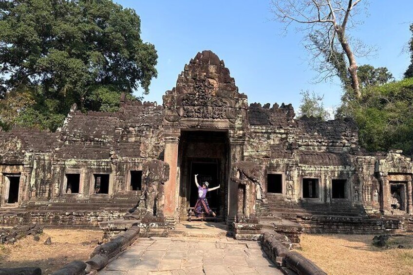 Angkor Cab customers at Preah Khan temple.