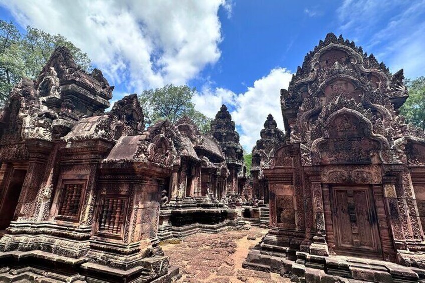 Banteay Srei temple built in 10th century by Yajnavaraha.