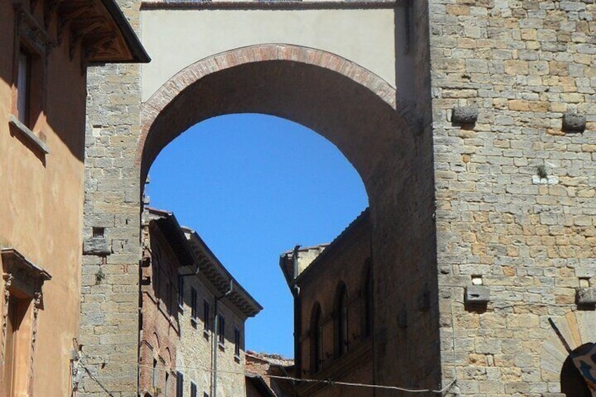 Volterra Old Town Private Walking Tour