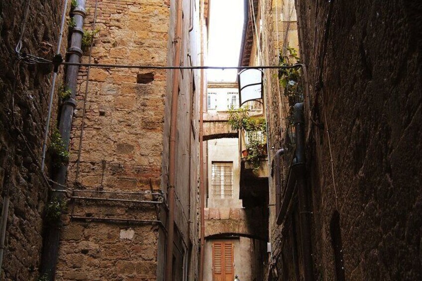 Volterra Old Town Private Walking Tour