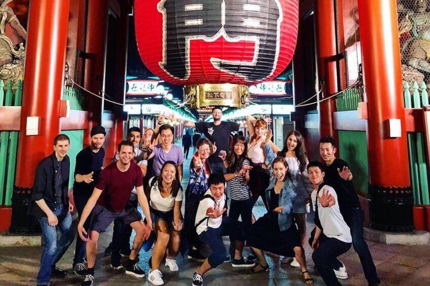 One Life travellers in front of the iconic Kaminarimon Gate in Tokyo, just minutes from our accommodation