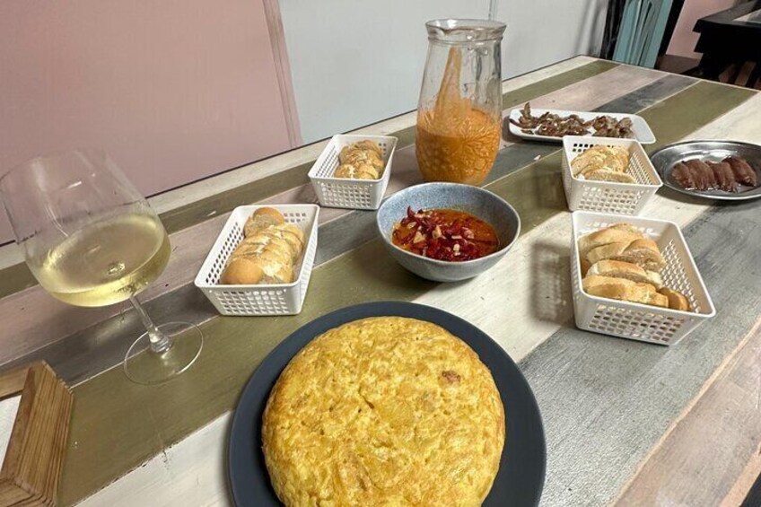 Tapas cooking workshop in Alicante