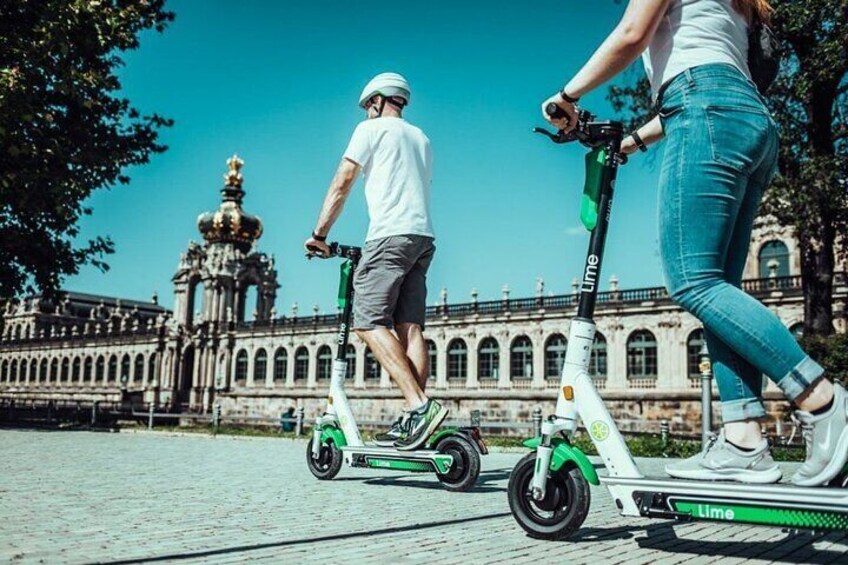 Private Scooter Tour in Gothenburg with Pickup