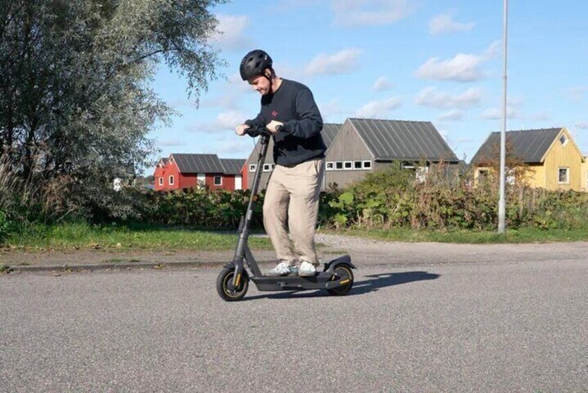 Private Scooter Tour in Gothenburg with Pickup