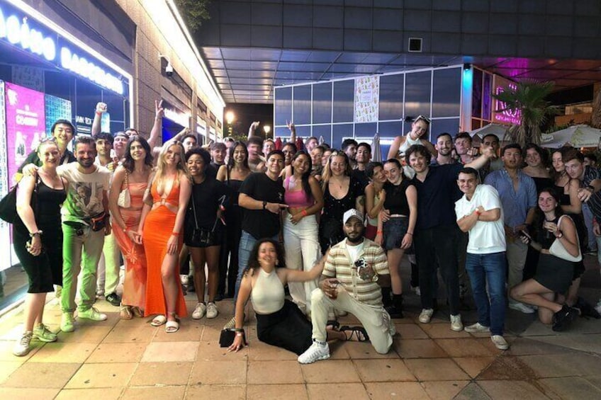Largest Bar Crawl in Barcelona