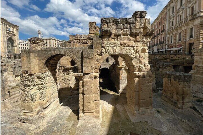 Lecce Walking Tour with Audio and Written Guide by a Local