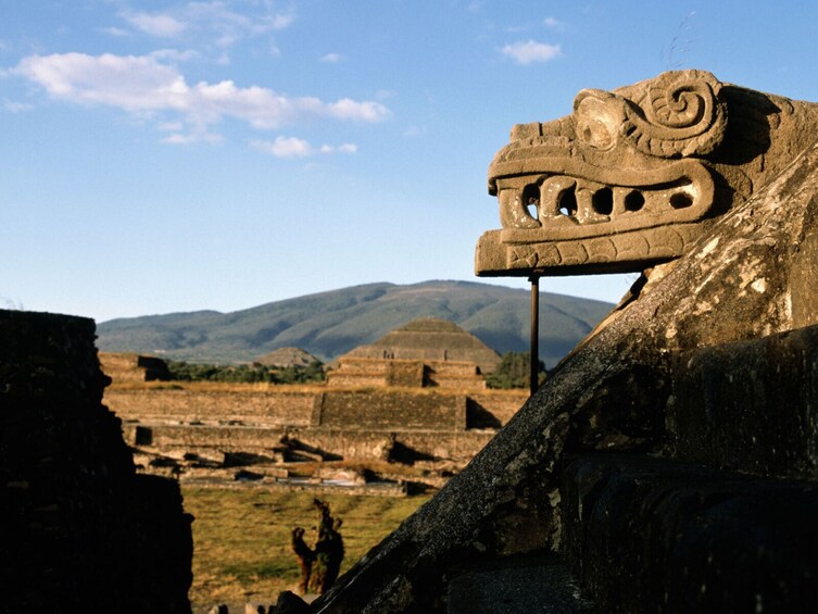 Mexico City Tour: Teotihuacan, Tlatelolco and Basilica de Guadalupe