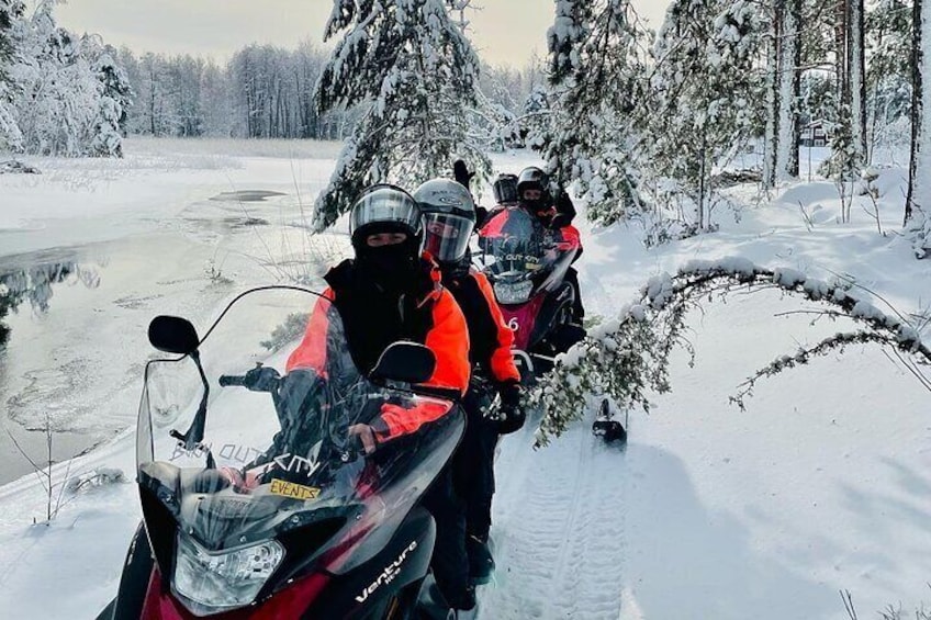 Snowmobile tour in the archipelago