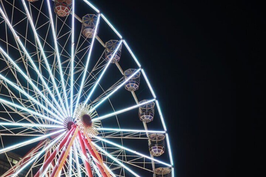 Glasgow’s Festive Charm 3 Hour Christmas Market Walking Tour