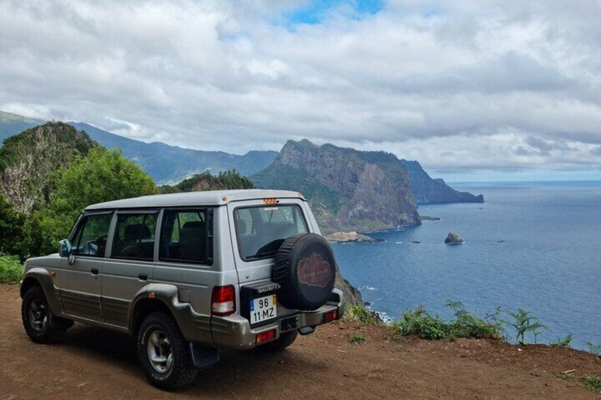 Madeira Porto da Cruz to Machico Self Hiking Tour with Transfer