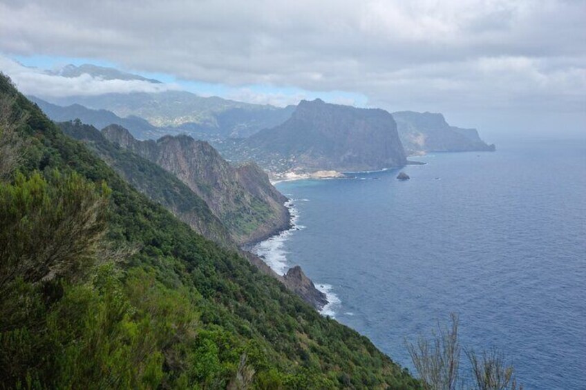 Madeira Porto da Cruz to Machico Self Hiking Tour with Transfer