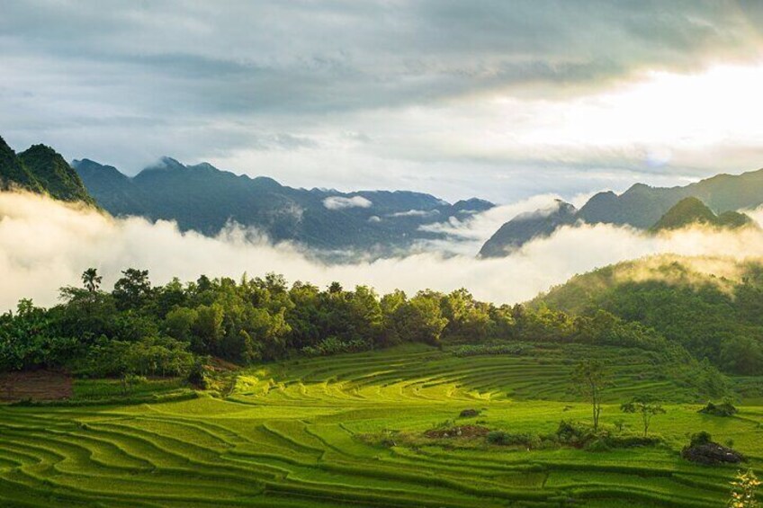 Full Day Trip in Mai Chau with Guide