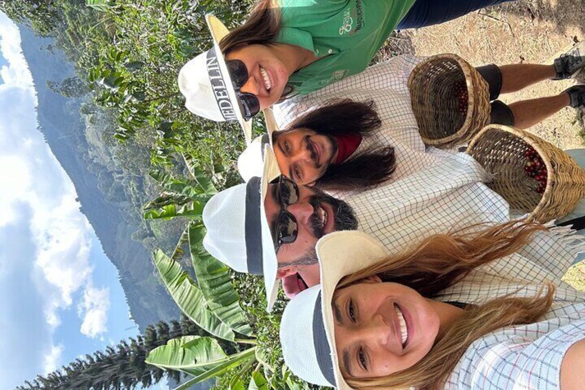 EXCLUSIVE COFFE TOUR, unique in Medellin