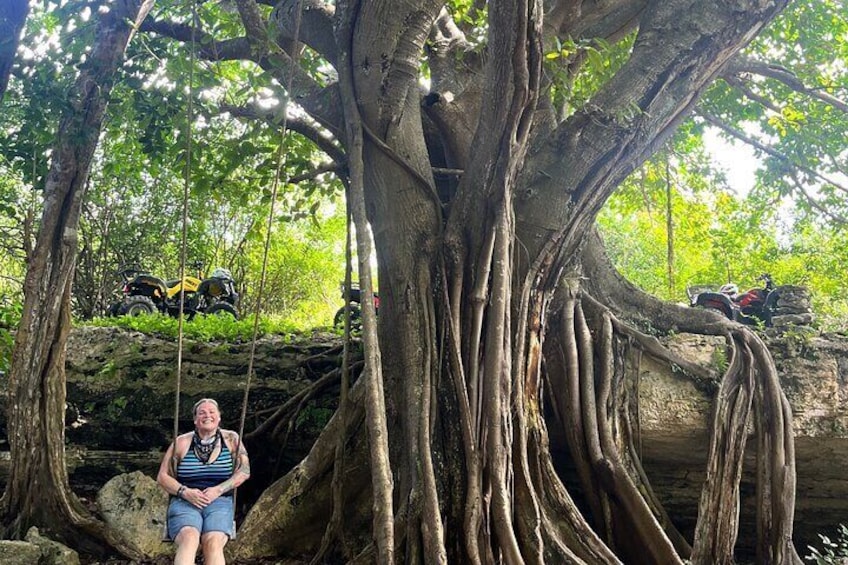 Private Mayan Ruins Tour with Caves and Mexican Picnic