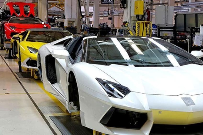 Lamborghini Factory Tour (with GOLD version)