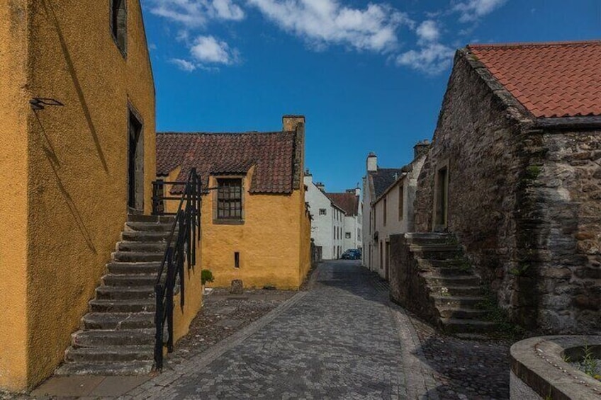 Edinburgh Top Outlander Highlights Walking Tour