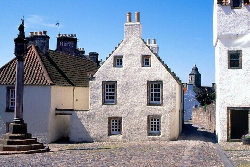 Edinburgh Top Outlander Highlights Walking Tour