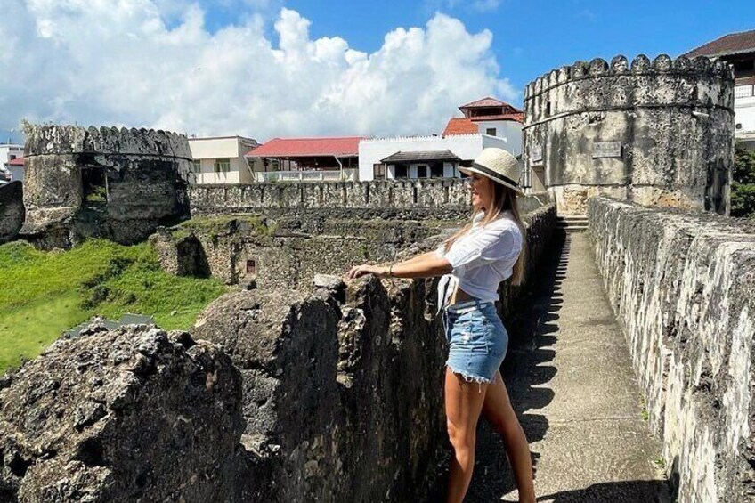 Stone Town to Nakupenda Snorkling Experience with Lunch