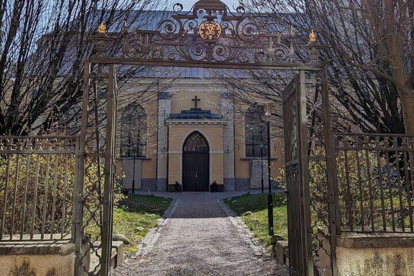 Headless Horseman in Gothenburg: Self-Guided Ghost Tour Game