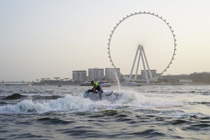 30 Minutes Jet Ski in Dubai Eye JBR with Pictures and Videos