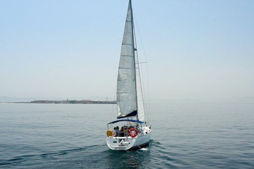 3-hour Sailing and Snorkeling Tour