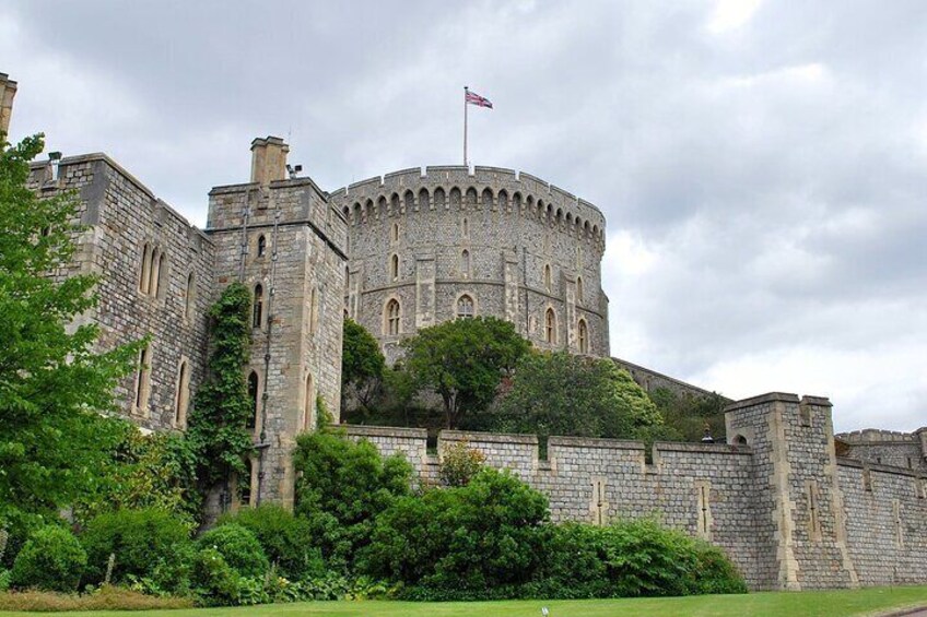 All Inclusive Windsor Castle Stonehenge Private Tour with Passes