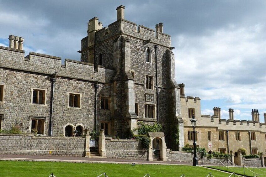 All Inclusive Windsor Castle Stonehenge Private Tour with Passes