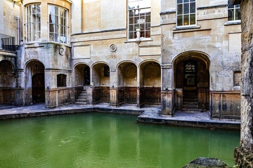 Stonehenge Roman Bath Private Tour with Admission